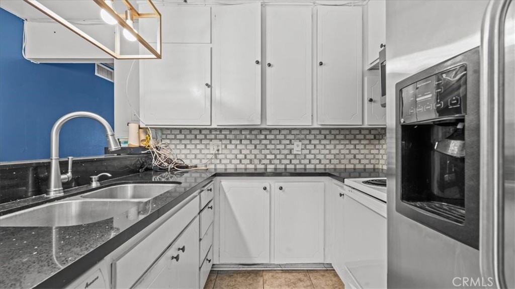 1710 Appleton Way Pomona, CA 91767 - Photo 9 of 32