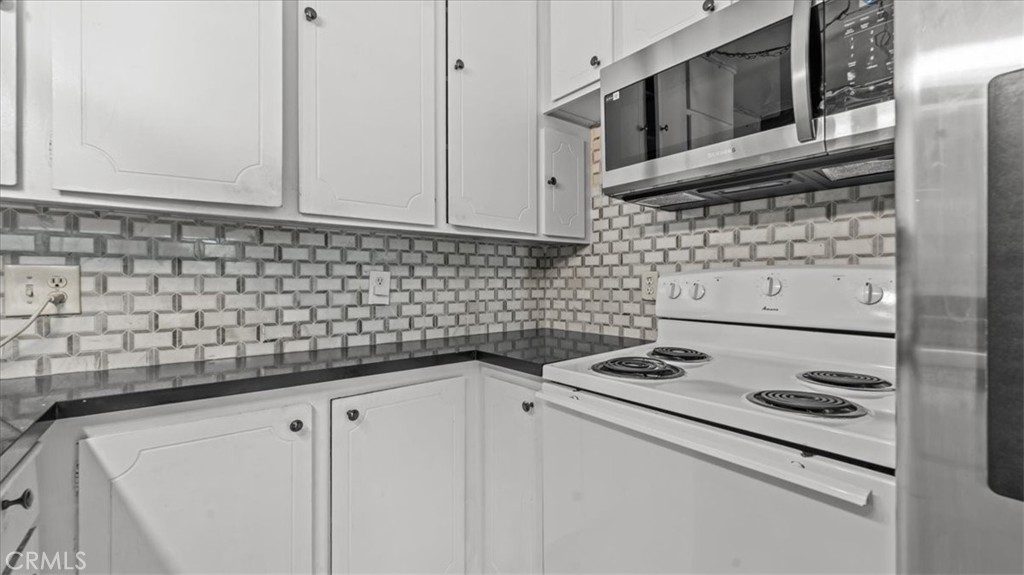 1710 Appleton Way Pomona, CA 91767 - Photo 10 of 32