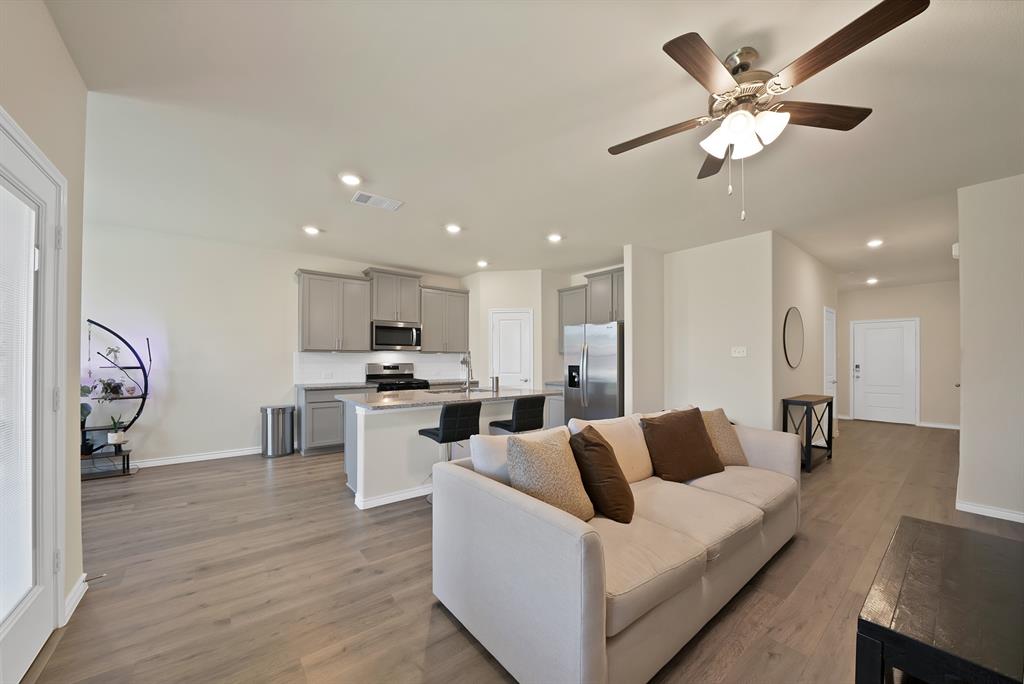 10321 Geode Street Aubrey, TX 76227 - Photo 12 of 39