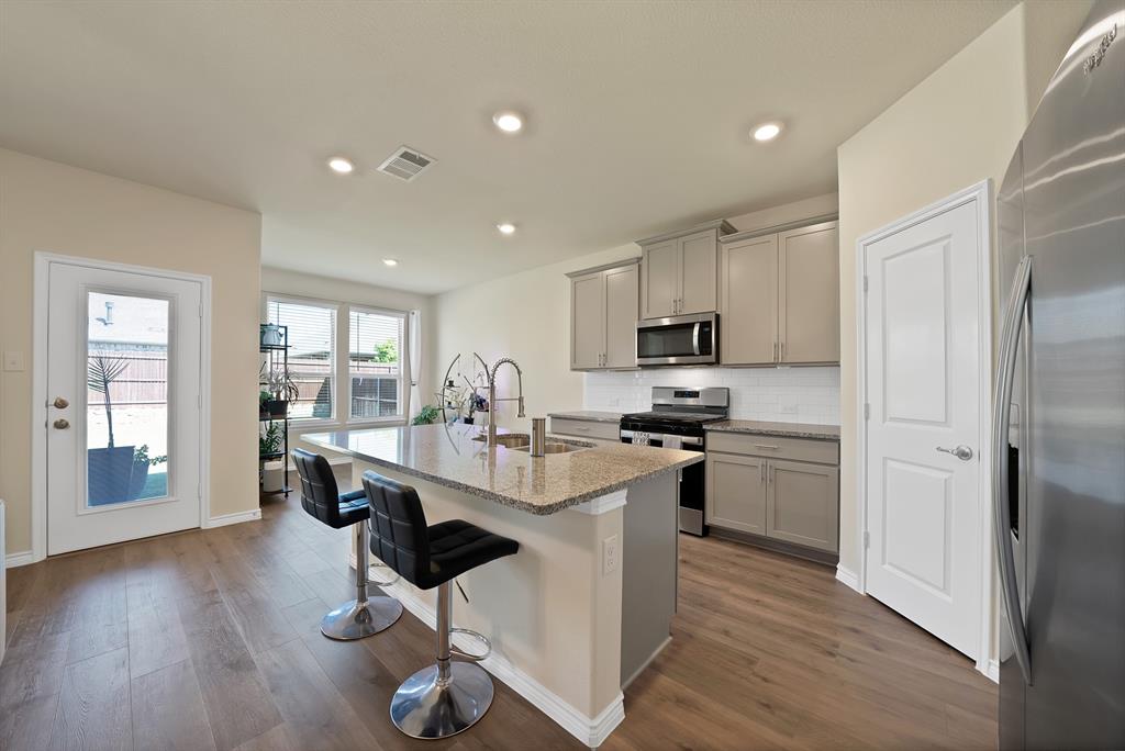 10321 Geode Street Aubrey, TX 76227 - Photo 14 of 39