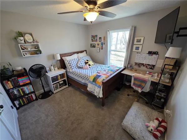 $216,000 | 508 South Maple Street, Carterville, MO 64835