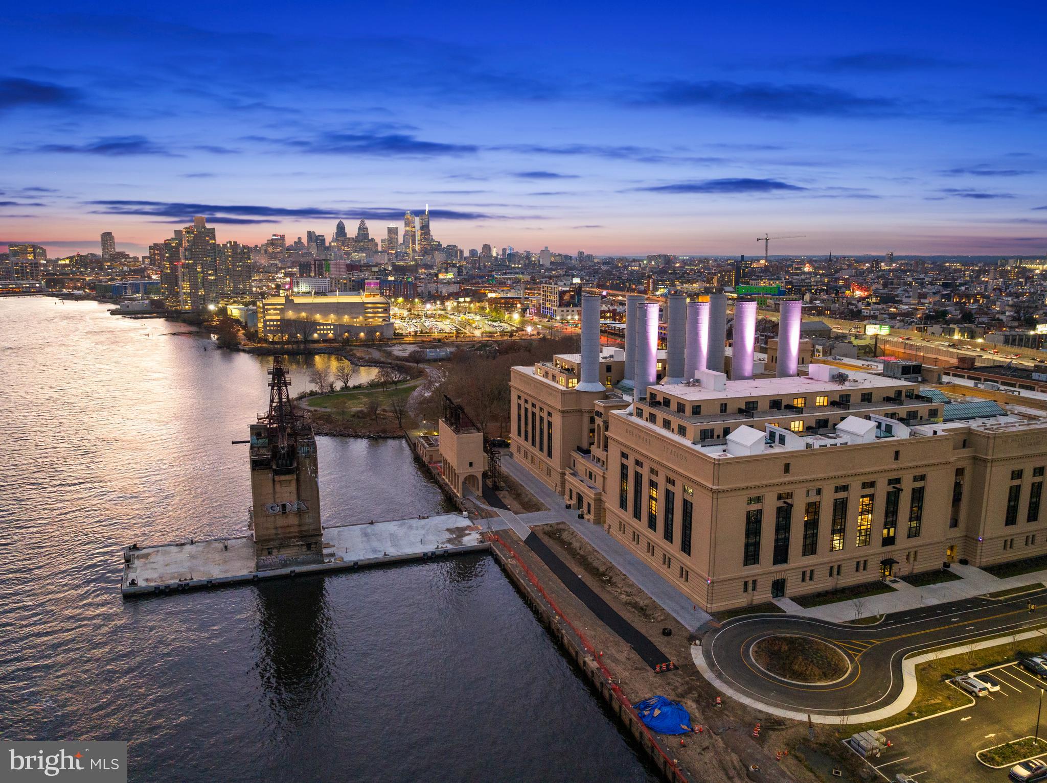 1325 North Beach Street, Unit 725 Philadelphia, PA 19125 - Photo 17 of 19 a view of a balcony with a ocean