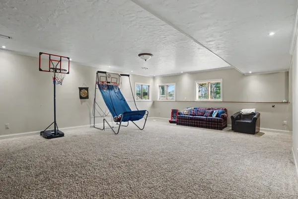 $629,900 | 918 Melody Hills, Fulton, IL 61252