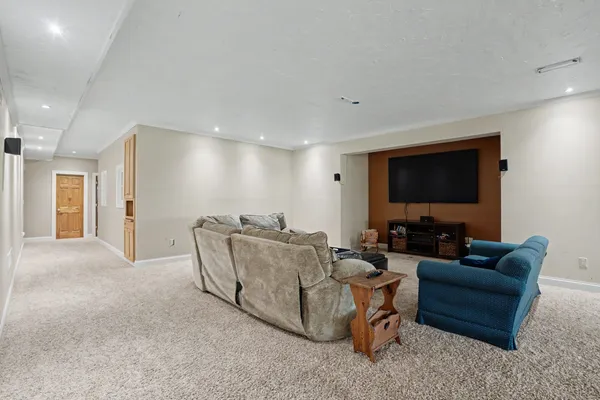$629,900 | 918 Melody Hills, Fulton, IL 61252