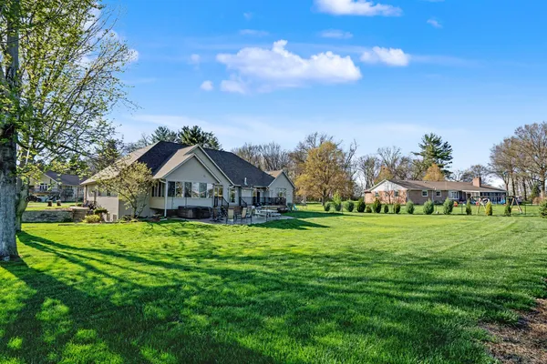 $629,900 | 918 Melody Hills, Fulton, IL 61252