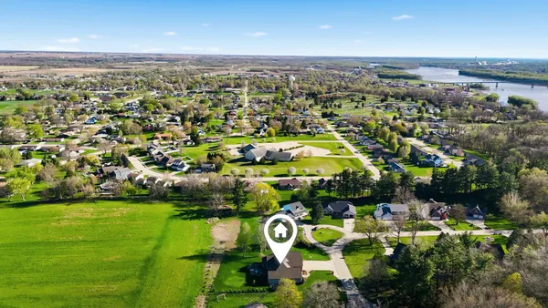 $629,900 | 918 Melody Hills, Fulton, IL 61252