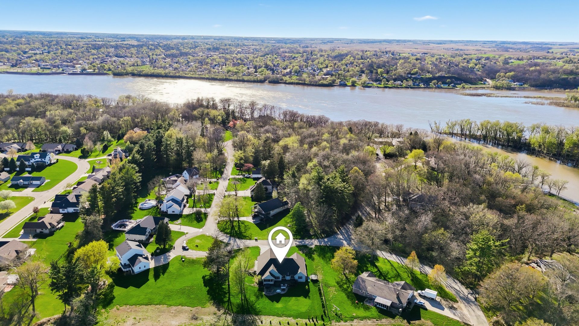 918 Melody Hills Fulton, IL 61252 - Photo 43 of 43 a view of lake and mountain