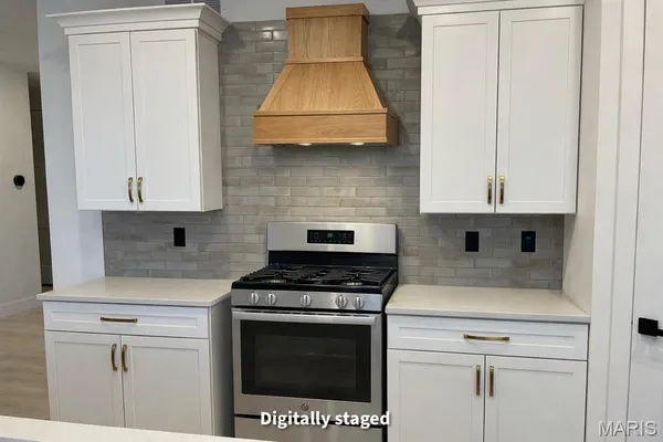 $675,000 | 3122 Ashville Drive, Glen Carbon, IL 62034