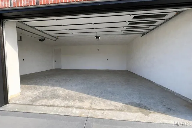 $675,000 | 3122 Ashville Drive, Glen Carbon, IL 62034