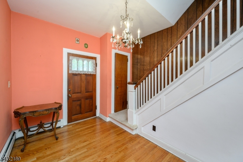 1120 Madison Hill Road Clark, NJ 07066 - Photo 4 of 49