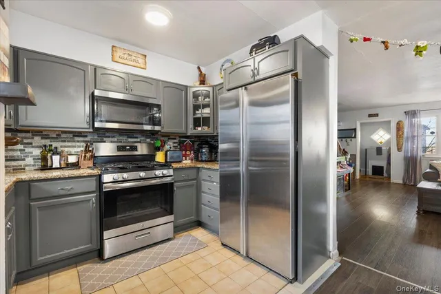 $695,000 | 2761 Hering Avenue | Laconia