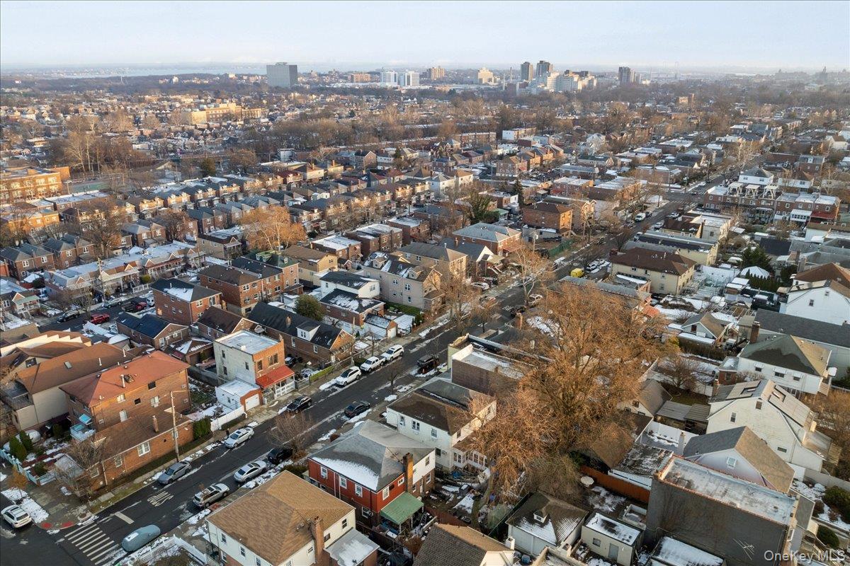 2761 Hering Avenue Bronx, NY 10469 - Photo 29 of 29 Aerial view of property's location with nearby urban area