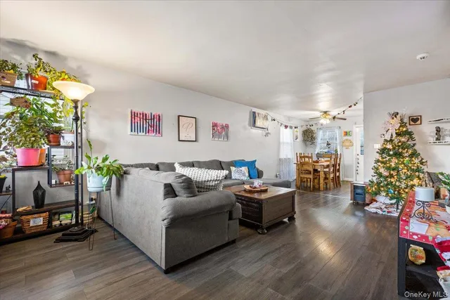 $695,000 | 2761 Hering Avenue | Laconia