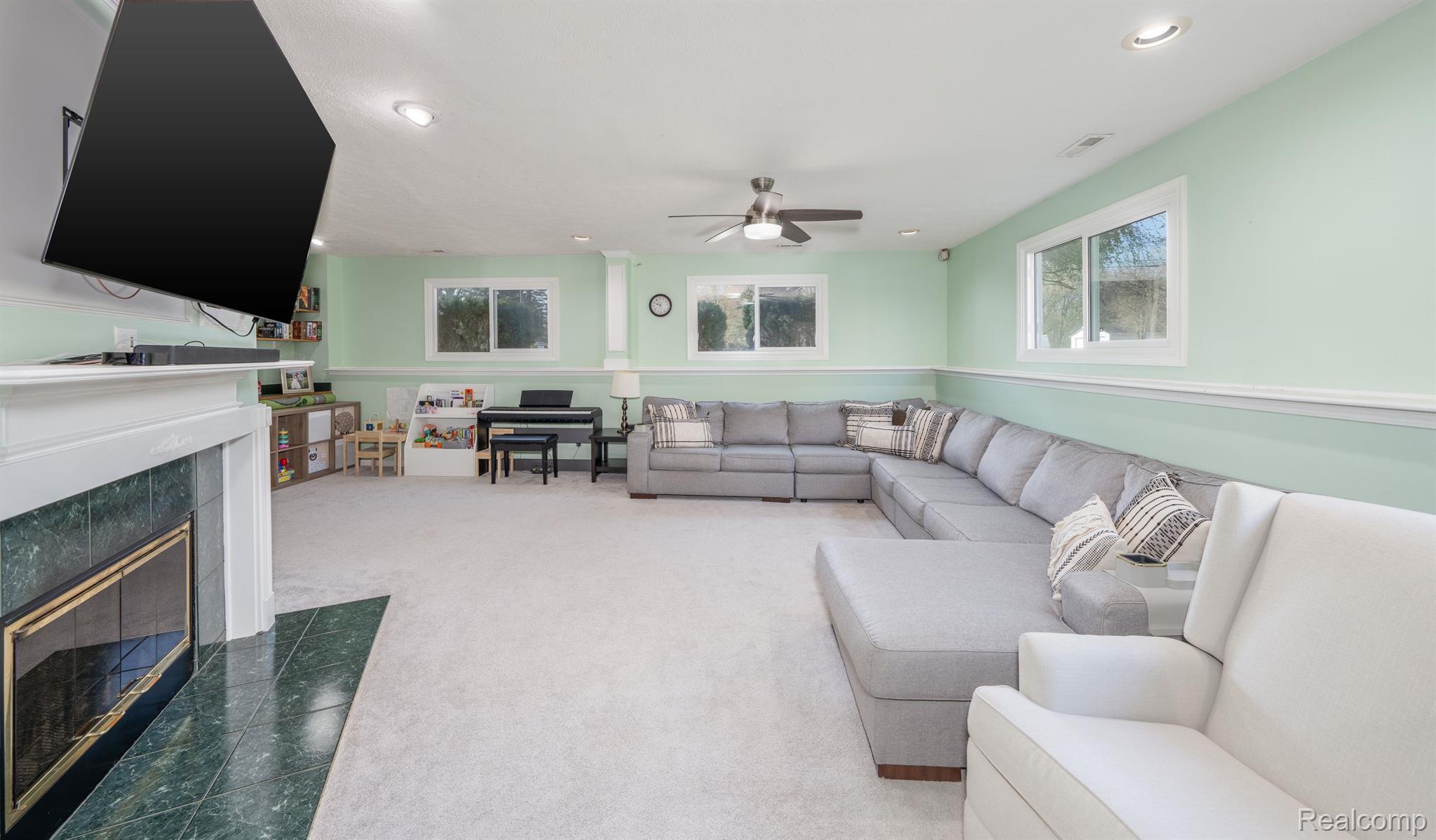 3916 Morgan Road Lake Orion, MI 48359 - Photo 38 of 41 Gallery Image 38