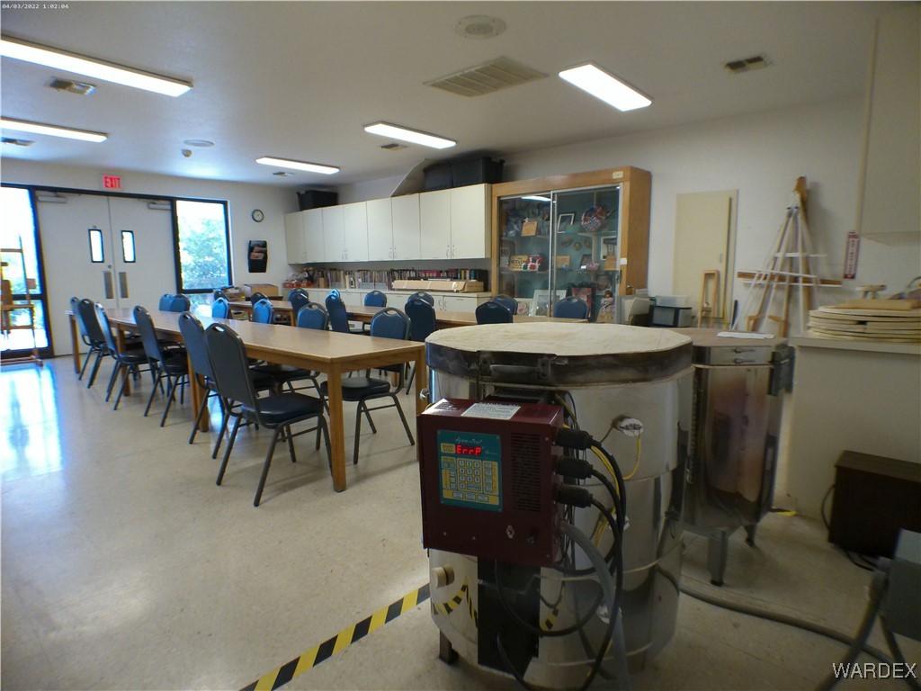 2000 Ramar Road, Unit 161 Bullhead City, AZ 86442 - Photo 34 of 46 Craft room