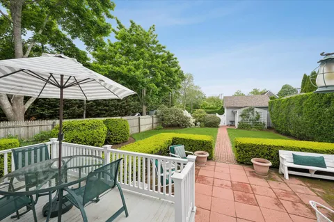 $2,150,000 | 1 Henry Street, Southampton, NY 11968