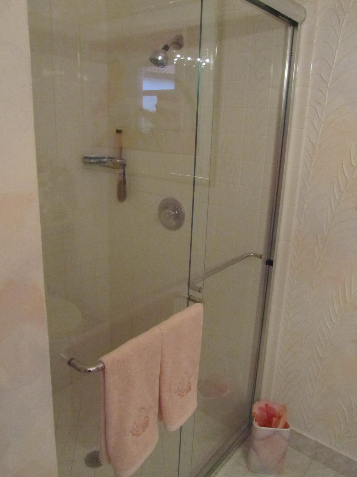 23184 Via Stel Boca Raton, FL 33433 - Photo 22 of 26 guest bathroom