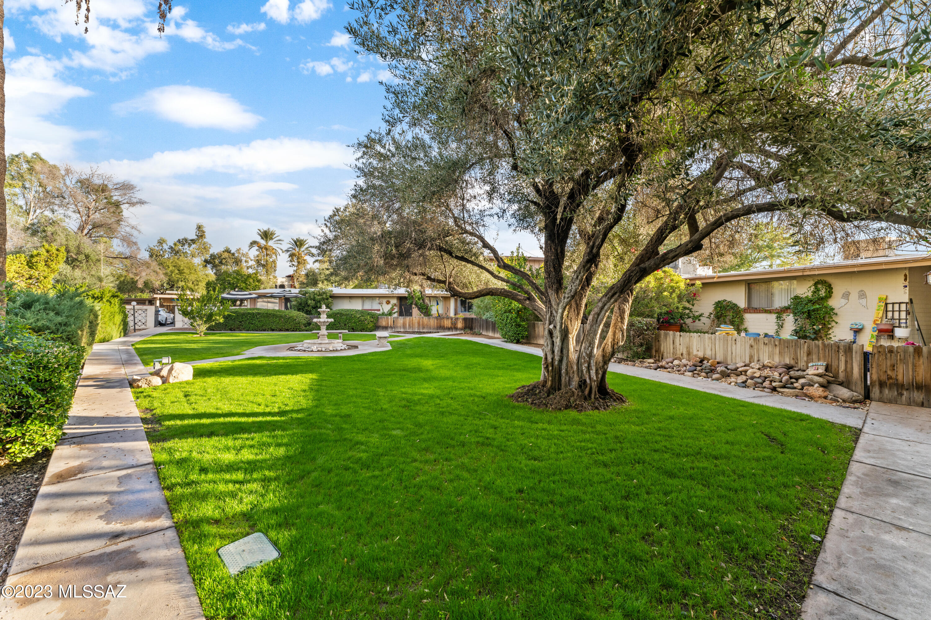 5901 North Oracle Road, Unit 19 Tucson, AZ 85704 - Photo 27 of 30 Gallery Image 27