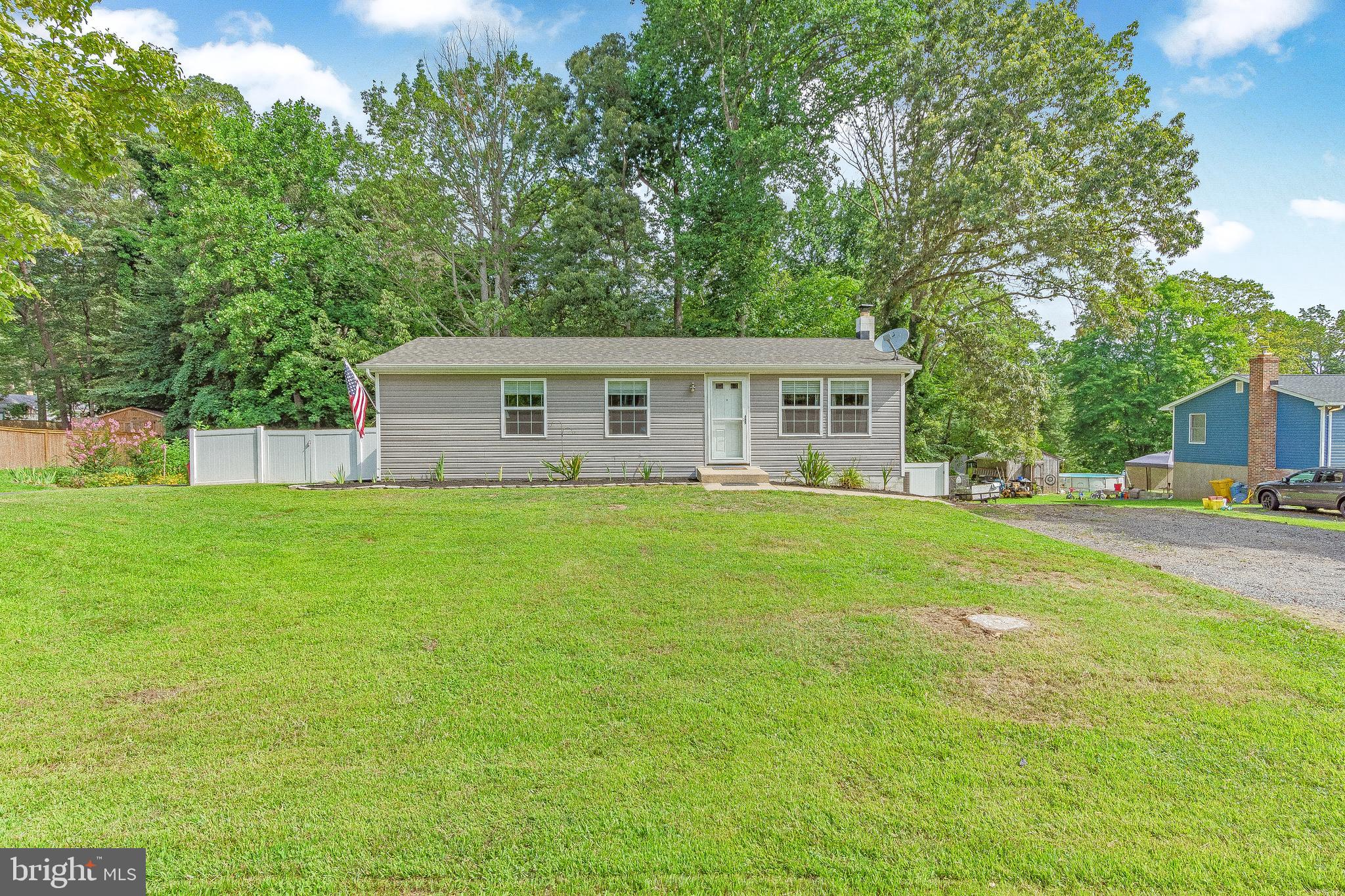 1158 Calvert Beach Road St. Leonard, MD 20685 - Photo 2 of 30 Tastefully Done Landscaping