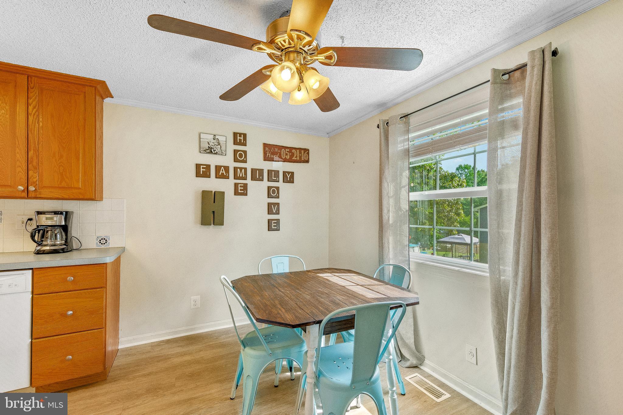 1158 Calvert Beach Road St. Leonard, MD 20685 - Photo 11 of 30 Designated table space