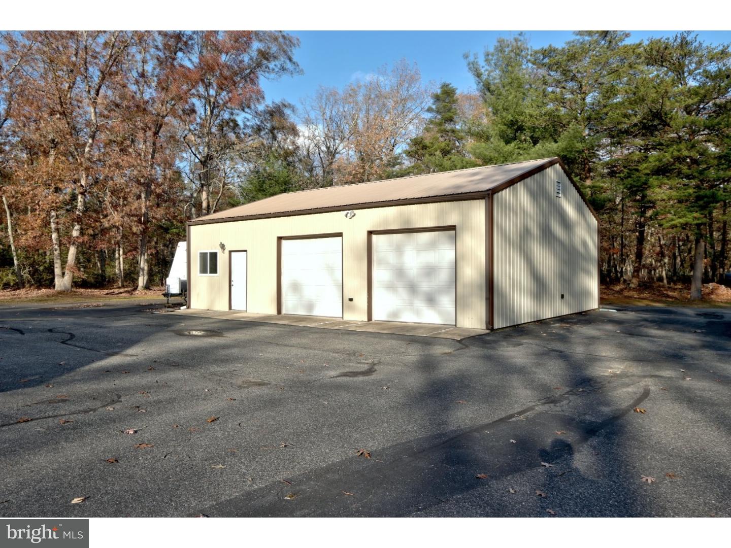 2335 North Firelane Road Southampton, NJ 08088 - Photo 22 of 24 Garage
