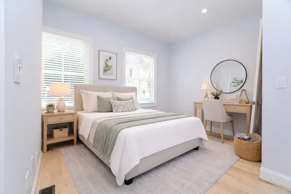 $4,400 | 189 I Street, Unit 1, Boston, MA 02127