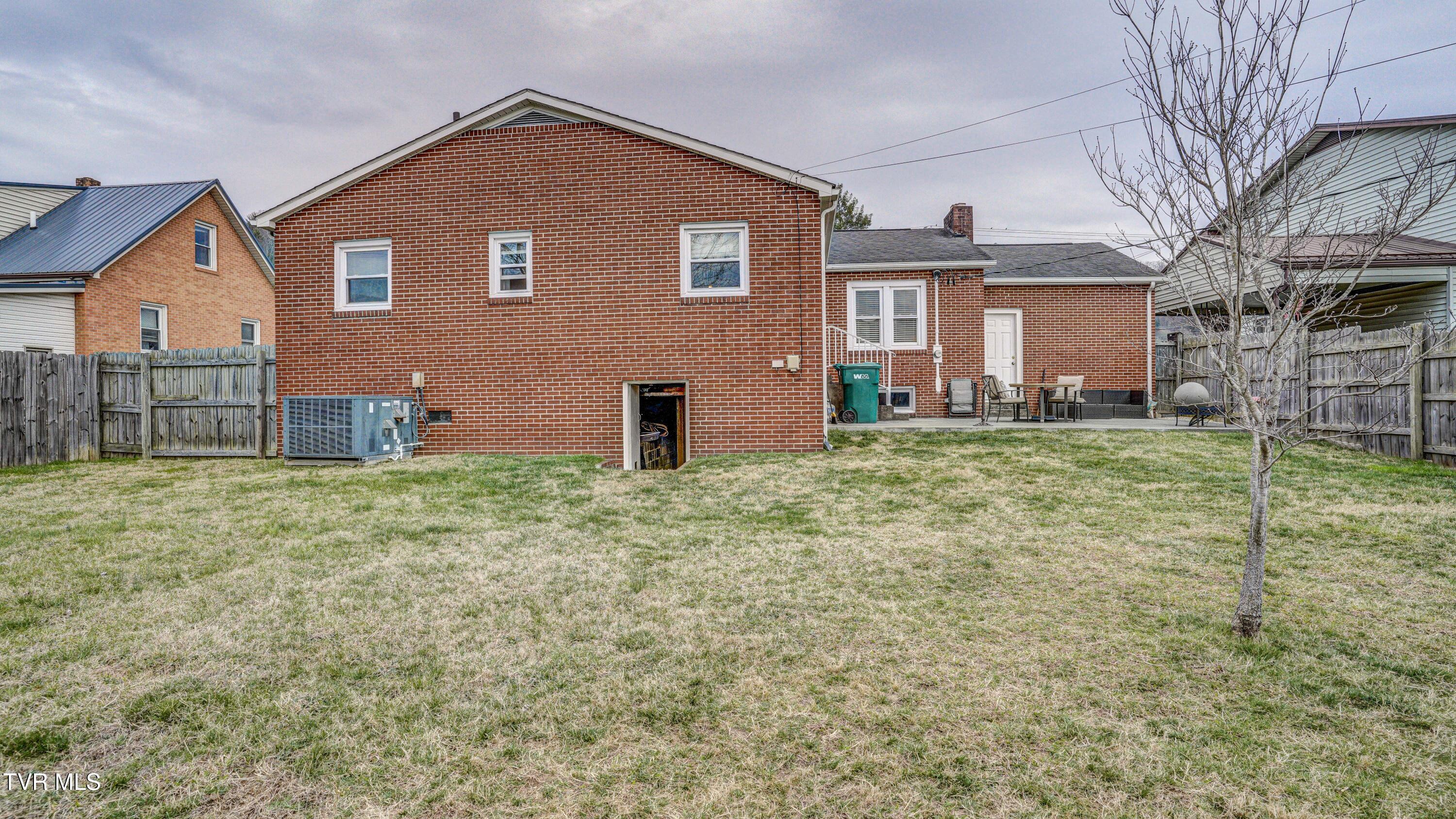 235 South Mohawk Drive Erwin, TN 37650 - Photo 5 of 50 _DSC0849_50_51_52_53