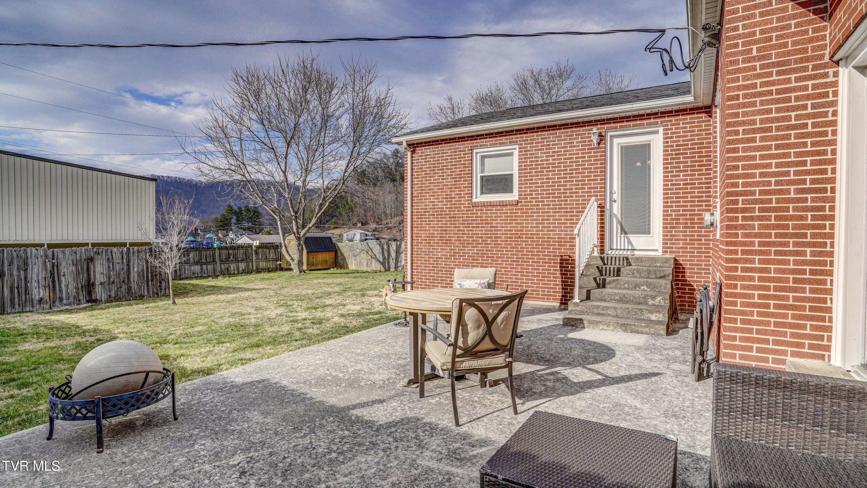 235 South Mohawk Drive Erwin, TN 37650 - Photo 8 of 50 _DSC0894_5_6_7_8
