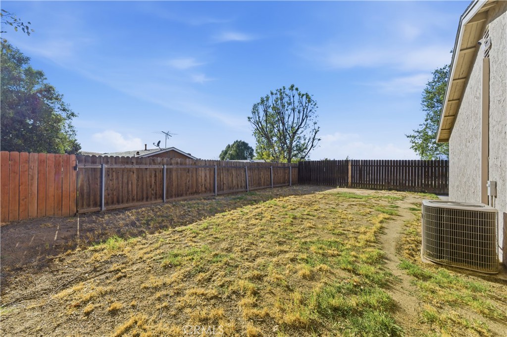 7035 Batavia Way Riverside, CA 92503 - Photo 20 of 26