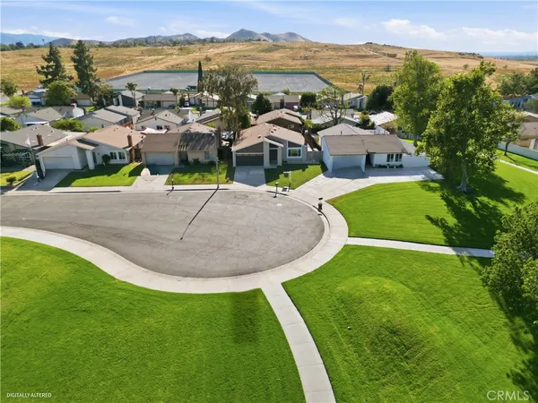 $651,500 | 7035 Batavia Way, Riverside, CA 92503