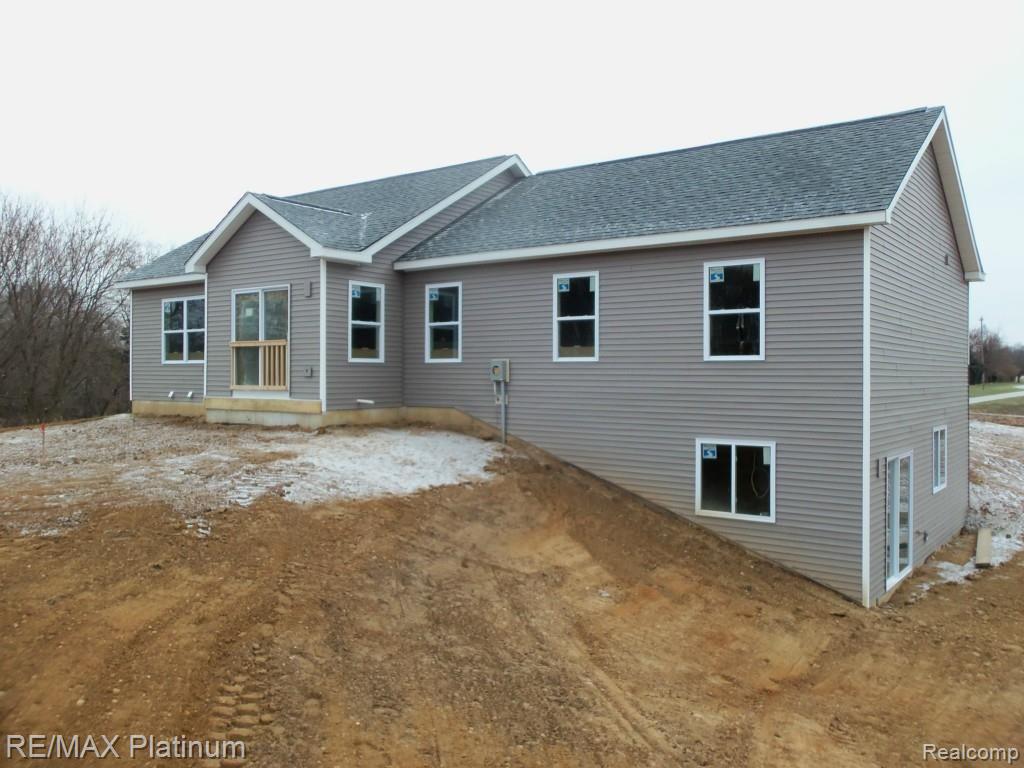 3828 West Schafer Road Pinckney, MI 48169 - Photo 17 of 17 Rear View