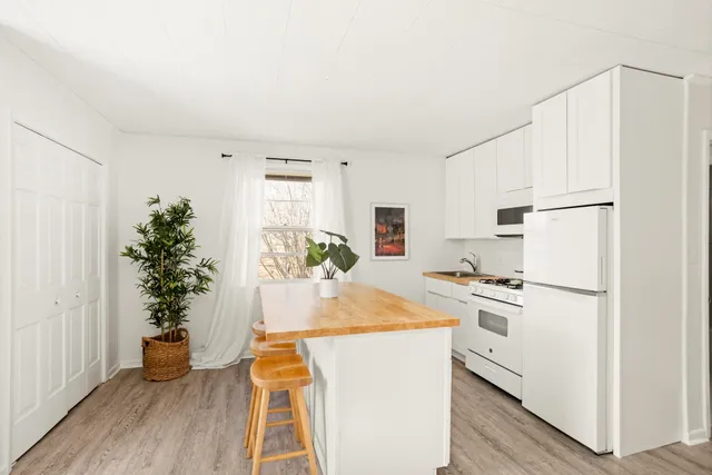 $1,050 | 215 Donna Drive, Unit EFFICIENCY, Madison, TN 37115