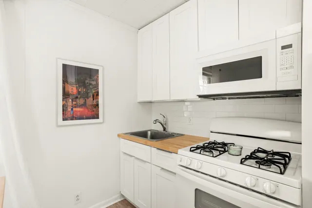 $1,050 | 215 Donna Drive, Unit EFFICIENCY, Madison, TN 37115