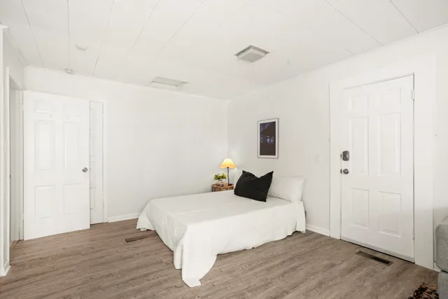 $1,050 | 215 Donna Drive, Unit EFFICIENCY, Madison, TN 37115