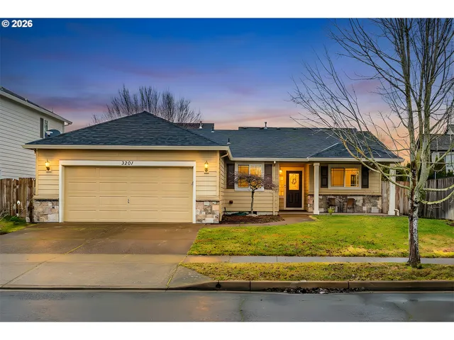$449,900 | 3201 Oxford Street, Woodburn, OR 97071