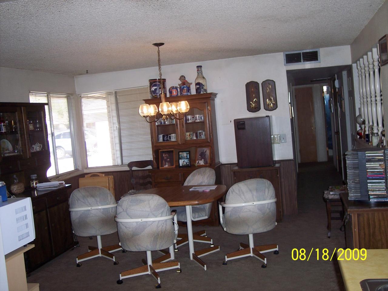 5653 West Hatcher Road Glendale, AZ 85302 - Photo 4 of 11 Large dining area