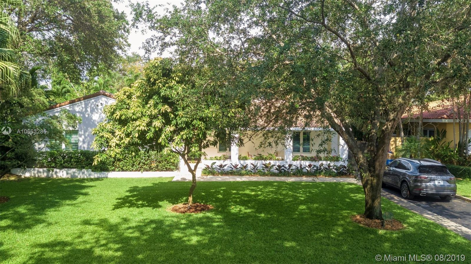 4760 Bay Point Road Miami, FL 33137 - Photo 4 of 34