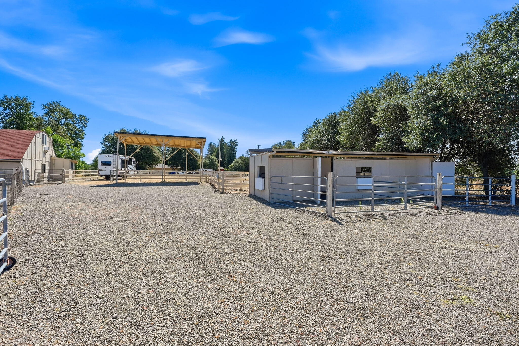 5521 Churn Creek Road Redding, CA 96002 - Photo 33 of 44 Driveway