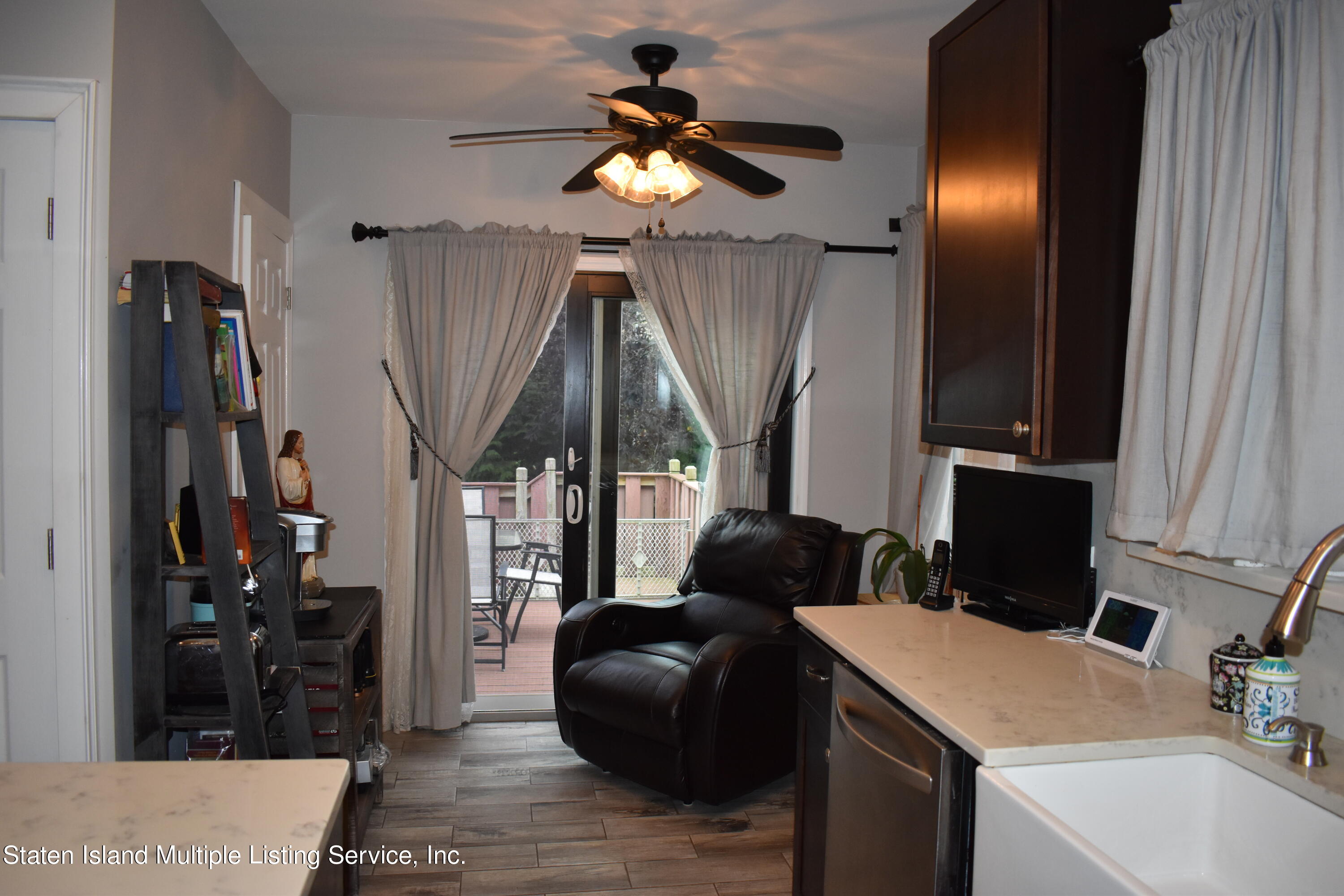 18 Edgewood Road Staten Island, NY 10308 - Photo 21 of 39 DSC_0781