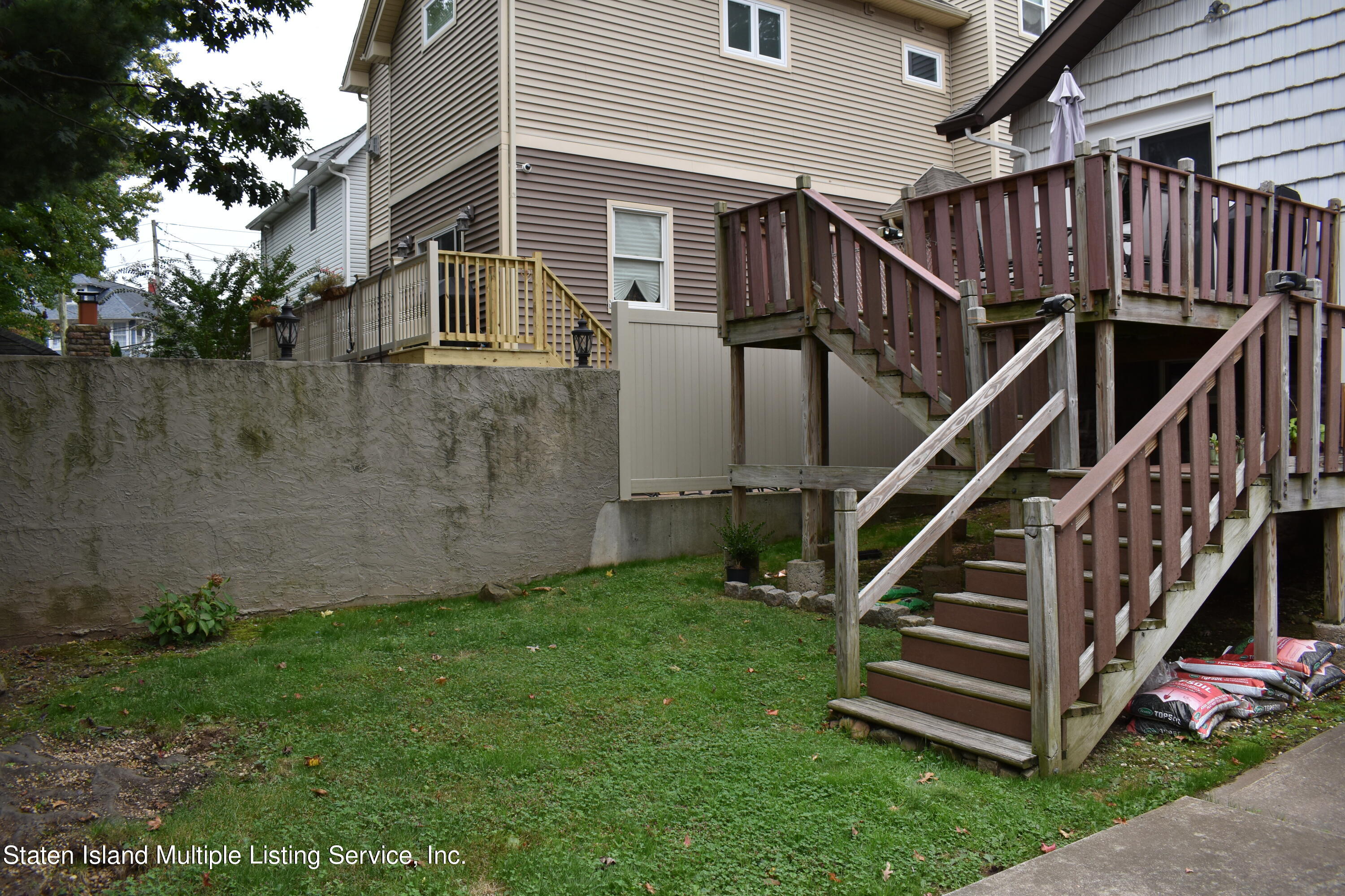 18 Edgewood Road Staten Island, NY 10308 - Photo 5 of 39 DSC_0726