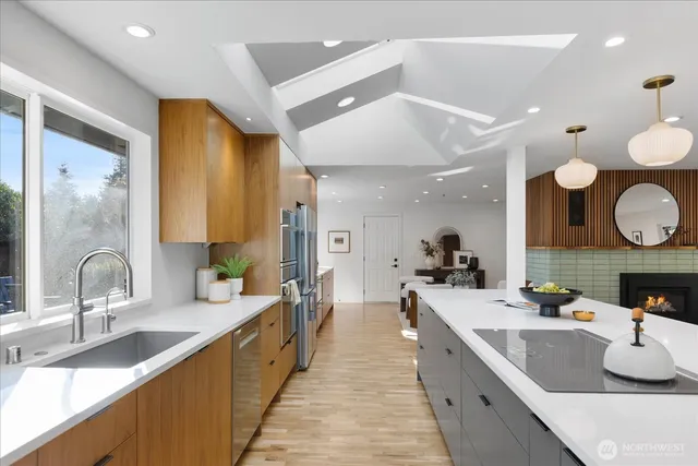 $1,350,000 | 23609 110th Place West, Woodway, WA 98020