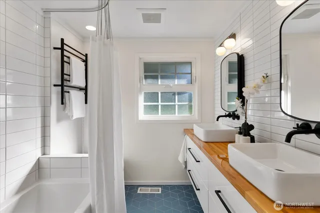 $1,350,000 | 23609 110th Place West, Woodway, WA 98020