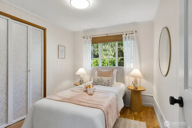 $1,350,000 | 23609 110th Place West, Woodway, WA 98020