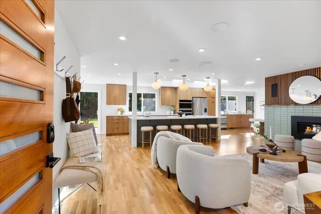 $1,350,000 | 23609 110th Place West, Woodway, WA 98020