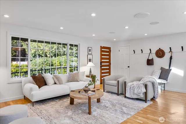 $1,350,000 | 23609 110th Place West, Woodway, WA 98020