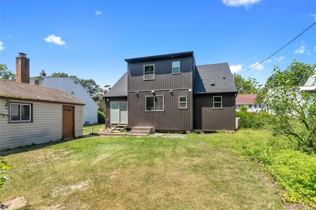 $1,128,000 | 65 Oak Ridge Lane, Albertson, NY 11507