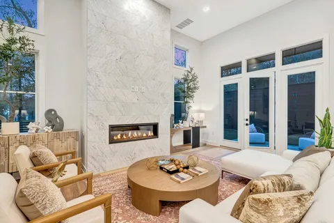 $1,099,000 | 2707 Salek View, Austin, TX 78741