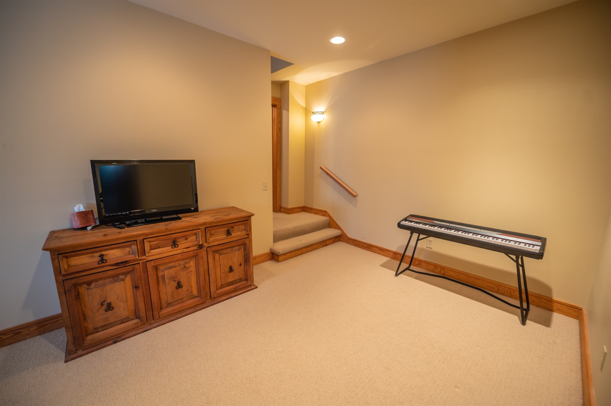 53 Stone Ridge Loop West Dover, VT 05356 - Photo 19 of 27 Gallery Image 19