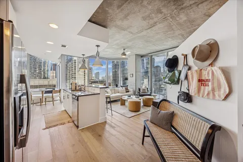 $535,000 | 360 Nueces Street, Unit 1001, Austin, TX 78701