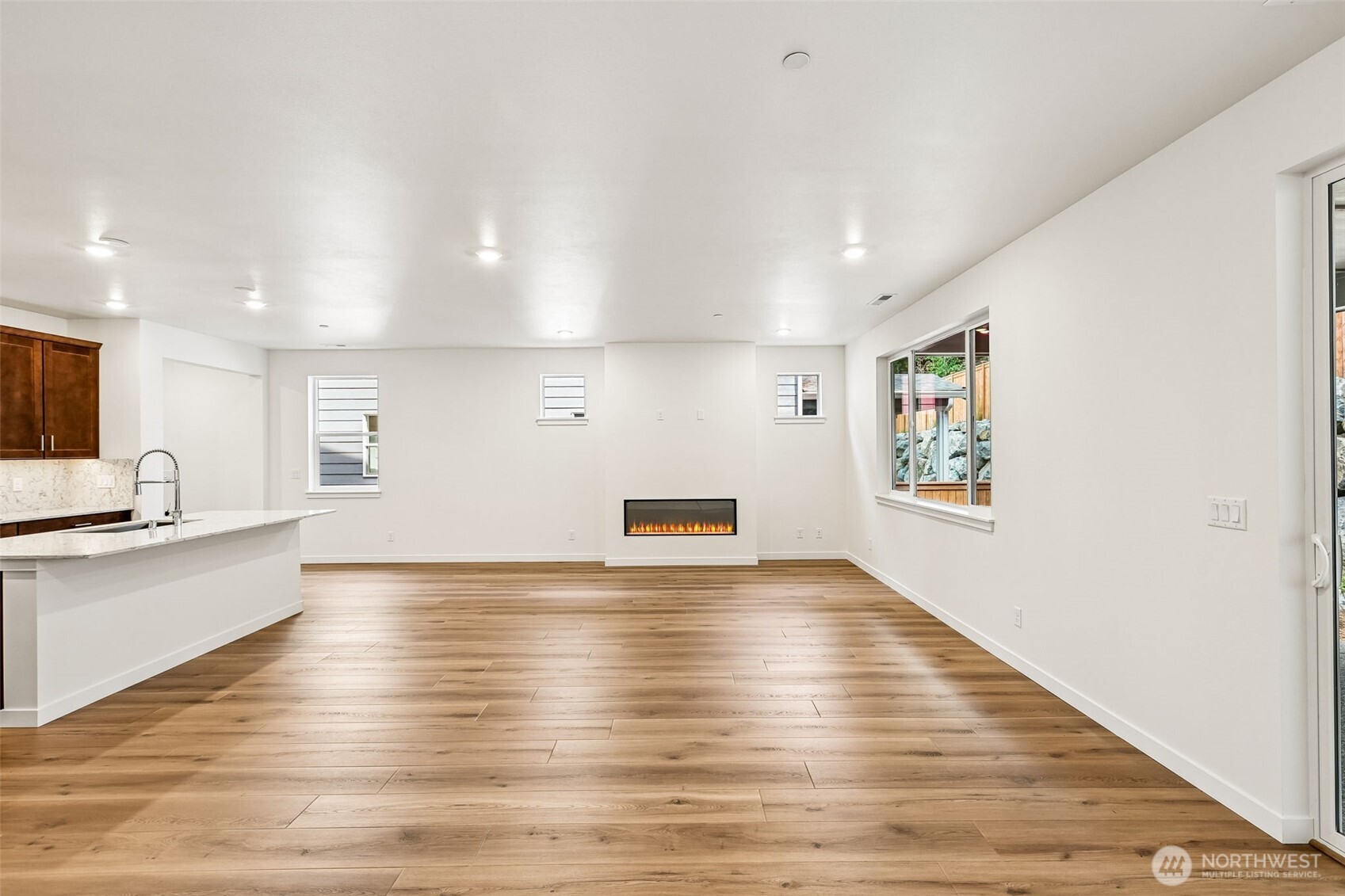 24323 13 Avenue Southeast, Unit CR20 Bothell, WA 98021 - Photo 14 of 39
